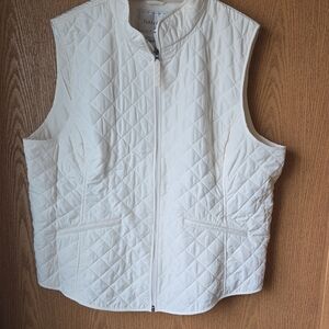 Van Heusen Cream Quilted Vest with Stand-Up Collar